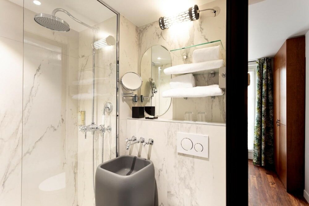 Фото Hotel Bonsoir Madame