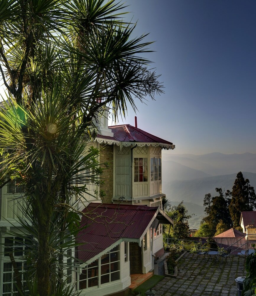 Фото Summit Swiss Heritage Hotel & SPA