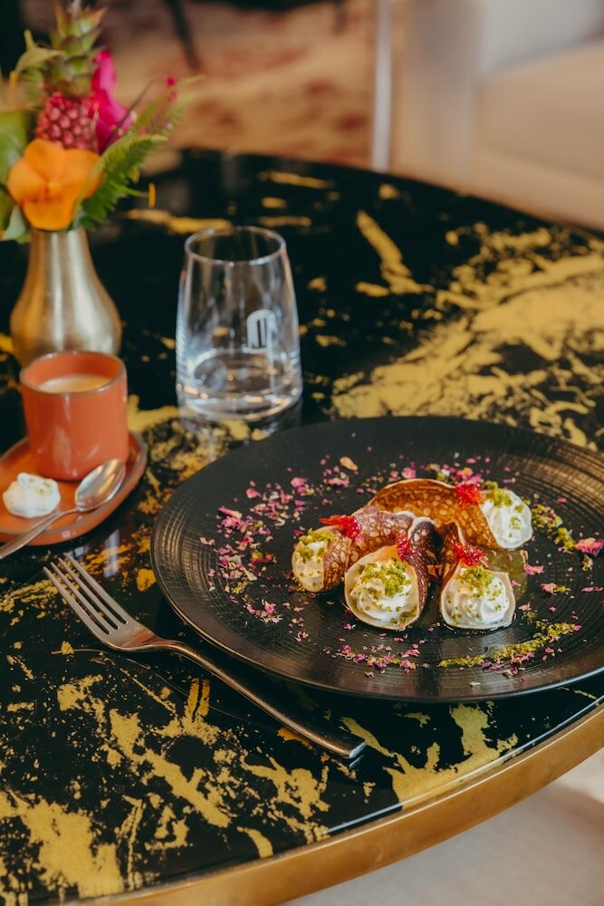 Фото Hotel Longemalle