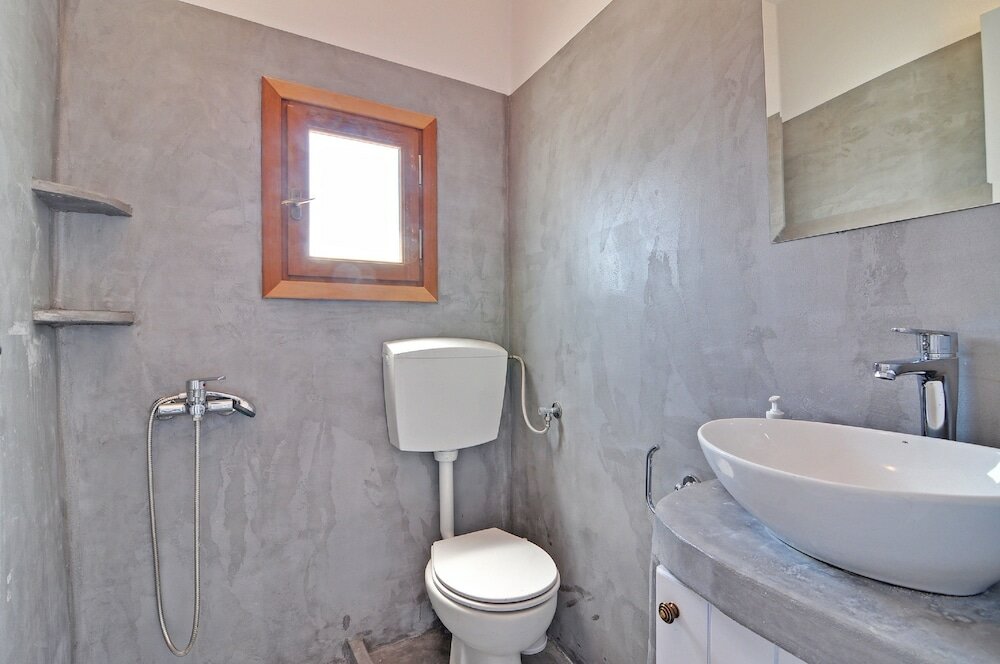 Фото Thalassopetra