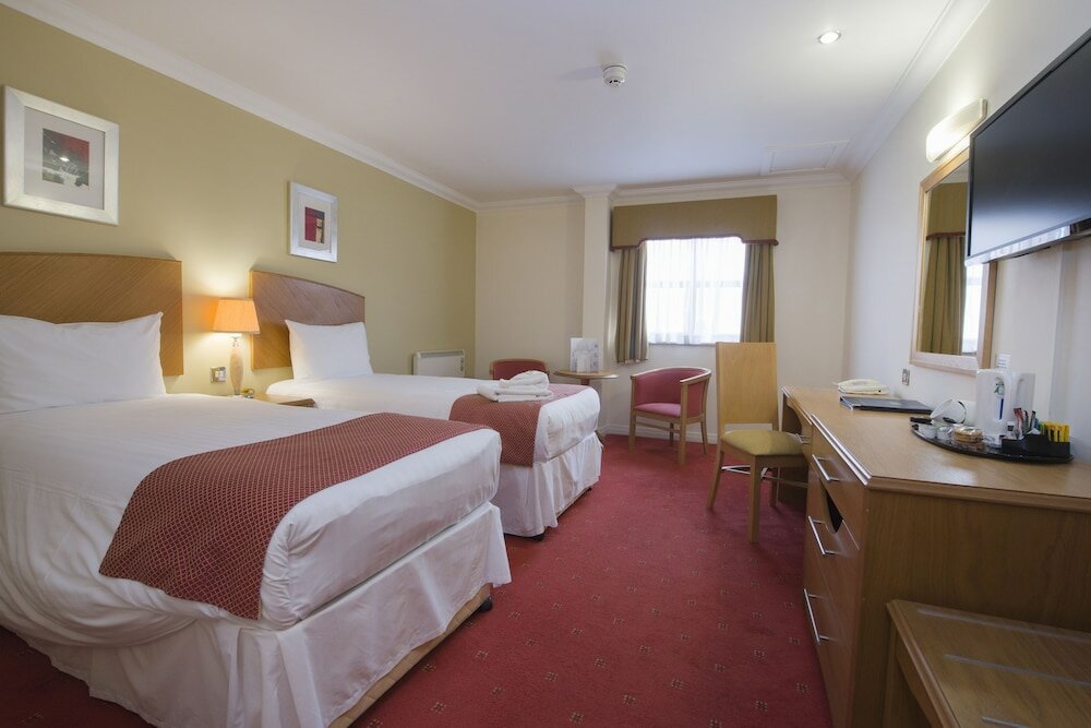 Фото Worcester Whitehouse