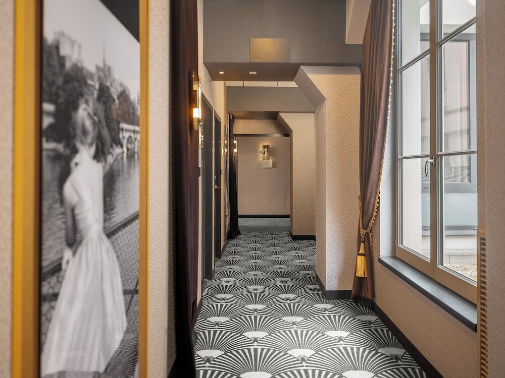 Фото Niepce Paris Hotel, Curio Collection by Hilton