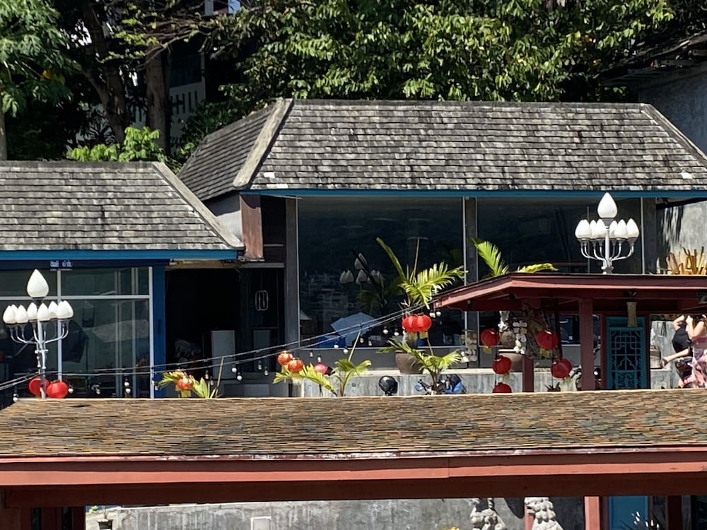 Фото Little Mermaid Guesthouse & Restaurant