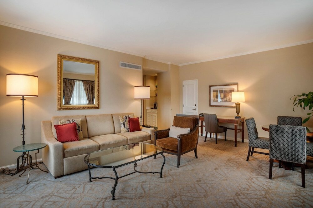 Фото Omni Royal Orleans Hotel