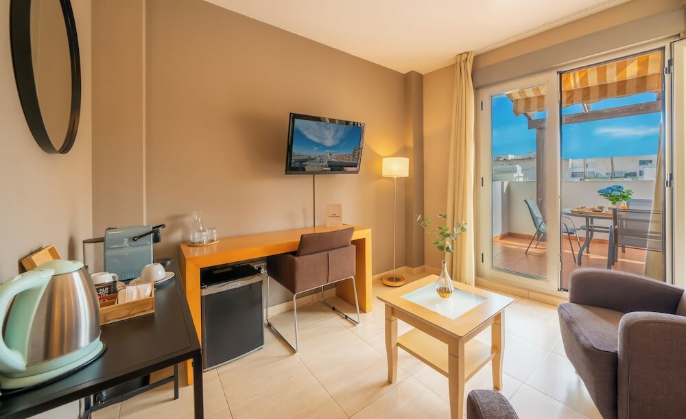 Фото La City Estacion