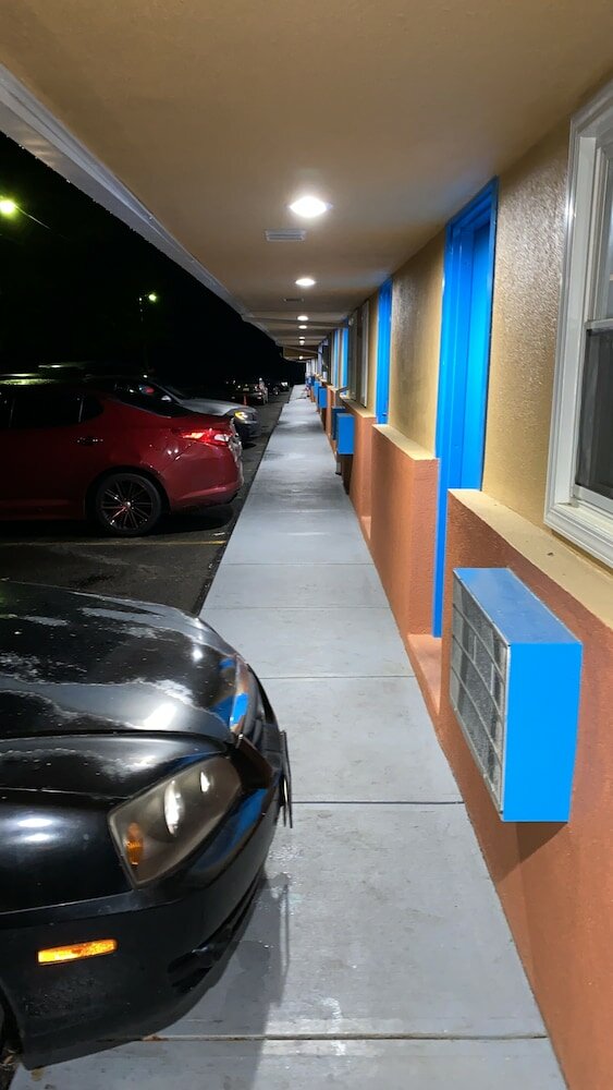 Фото Scottish Inns