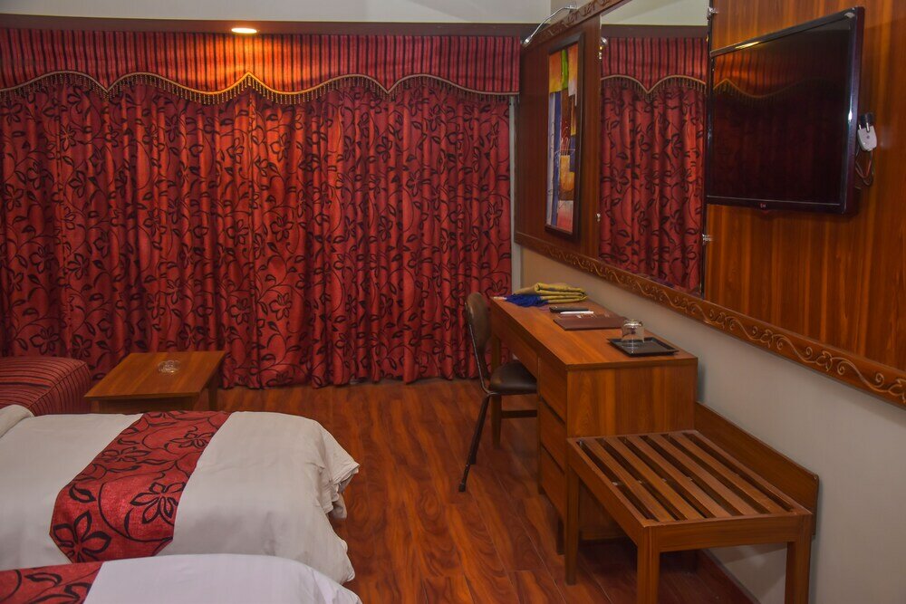 Фото Hotel Faran Karachi