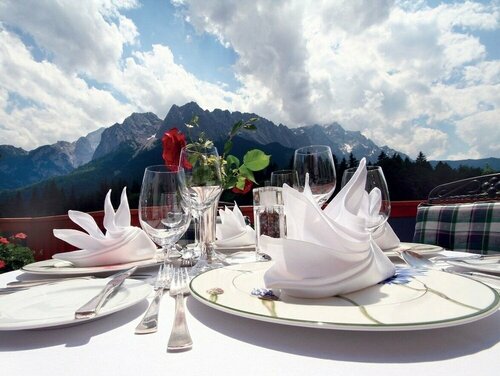 Внешний вид отеля Romantik Alpenhotel Waxenstein в Грейнау, фото 3