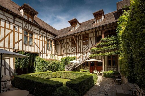 Внешний вид отеля Hotel la Maison de Rhodes в Труе, фото 1