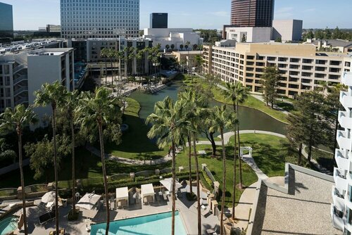 Гостиница Costa Mesa Marriott в Коста-Меса