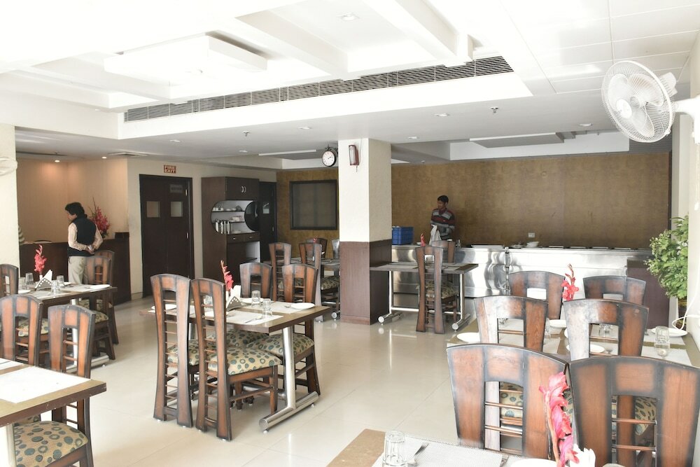 Фото Hotel Impress