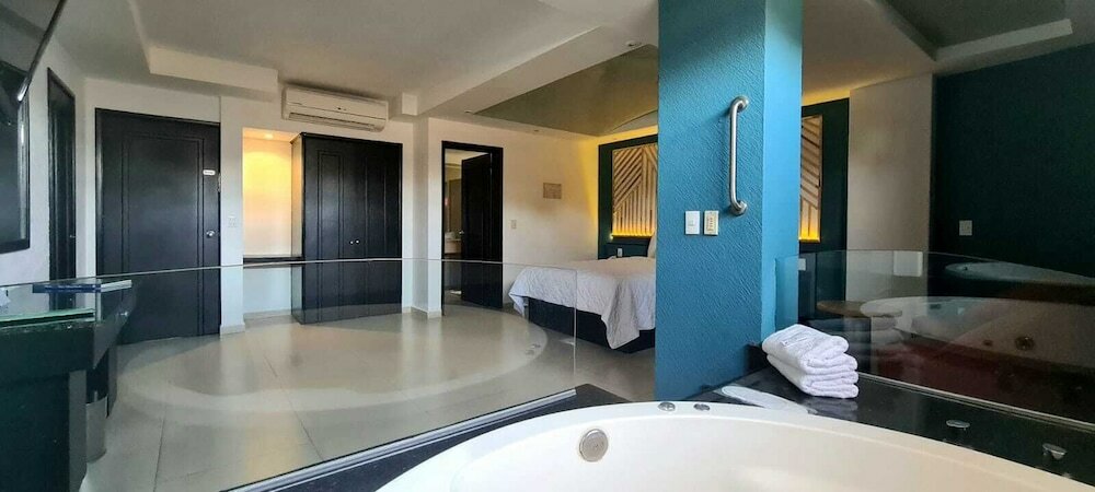 Фото Hotel Borda Cuernavaca