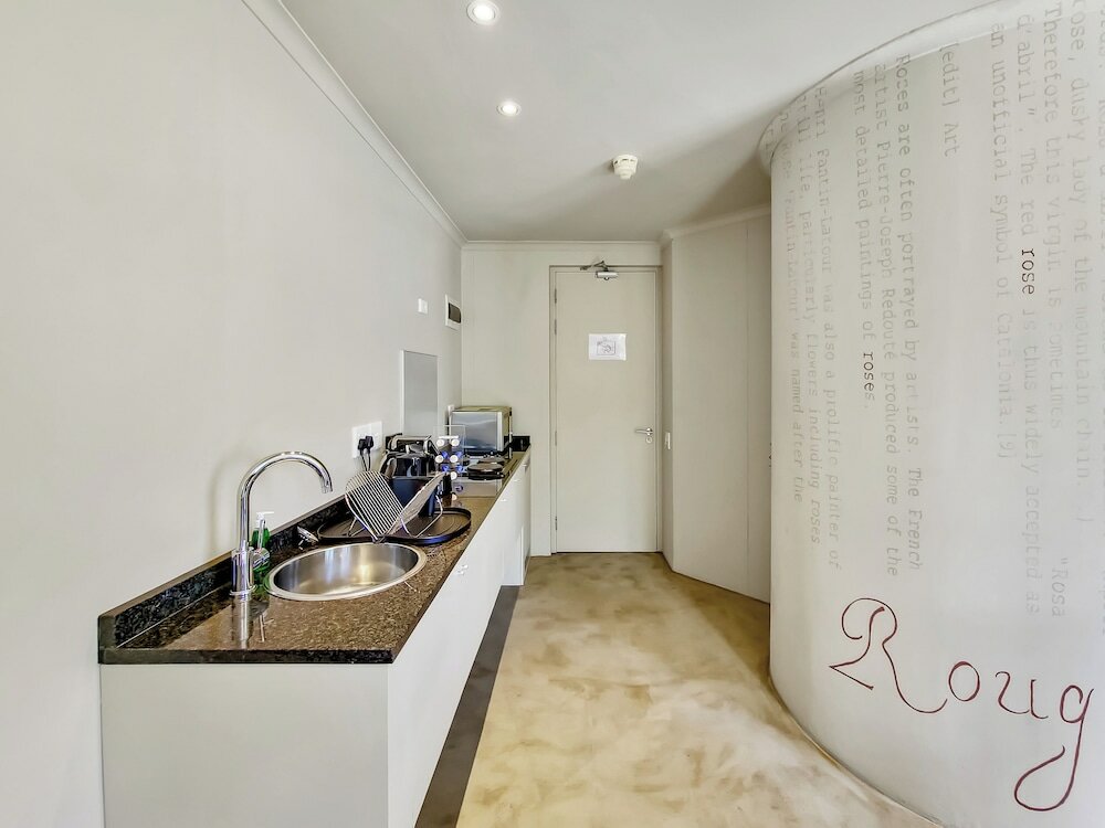 Фото Rouge on Rose Boutique Hotel