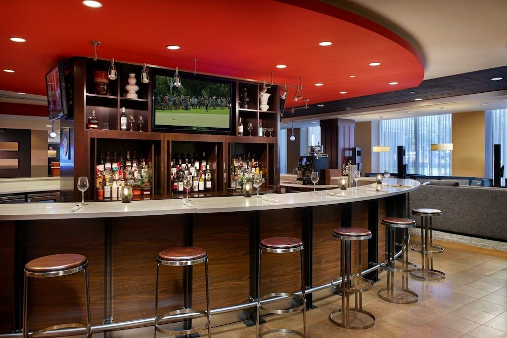 Фото Courtyard by Marriott Arlington Crystal City/Reagan National