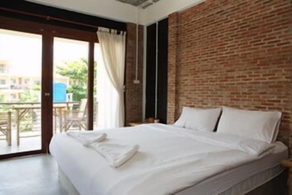 Фото Samatha Bed & Breakfast