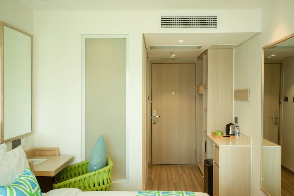 Фото Lime Resort Manila