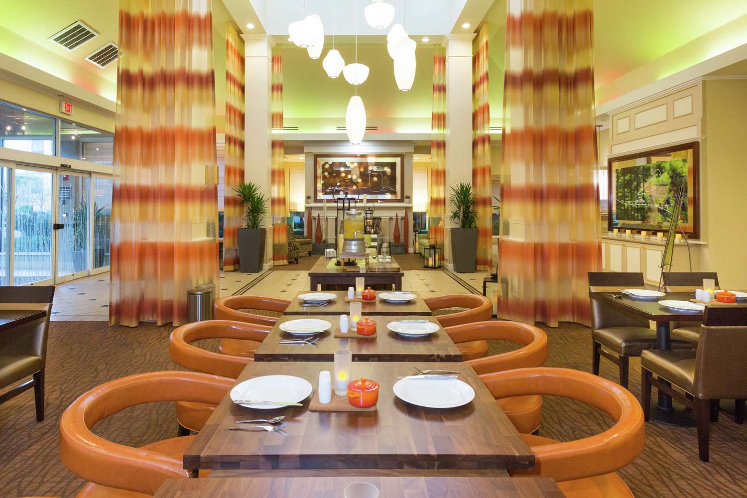 Фото Hilton Garden Inn Jacksonville Airport