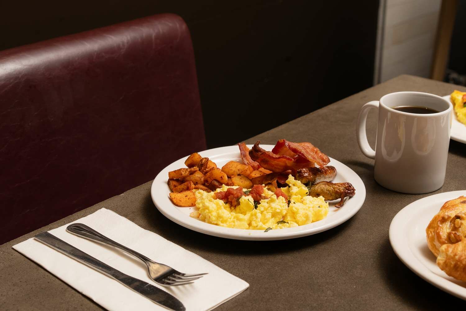 Фото Embassy Suites by Hilton New York Manhattan Times Square