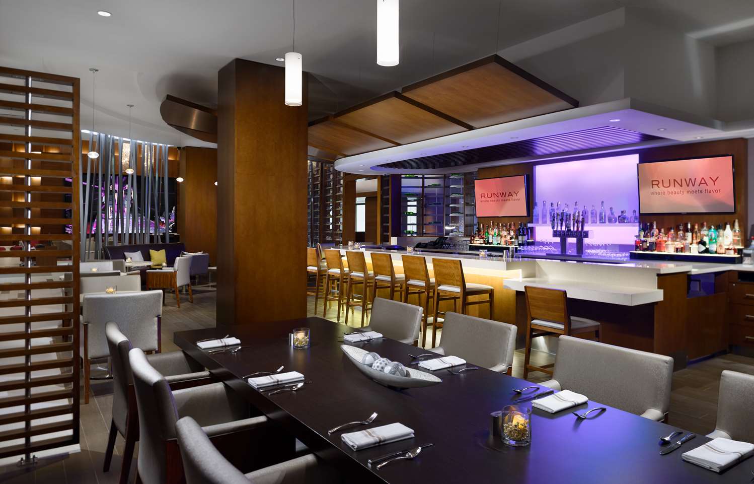 Фото Hilton Woodland Hills/Los Angeles