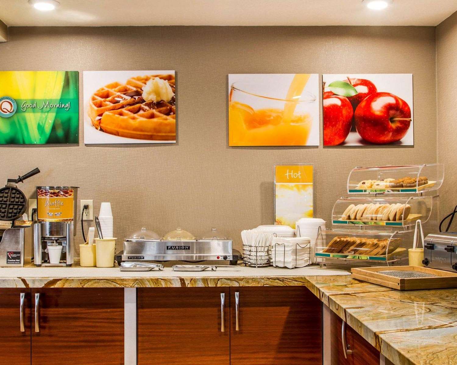 Фото Quality Inn Sacramento Convention Center