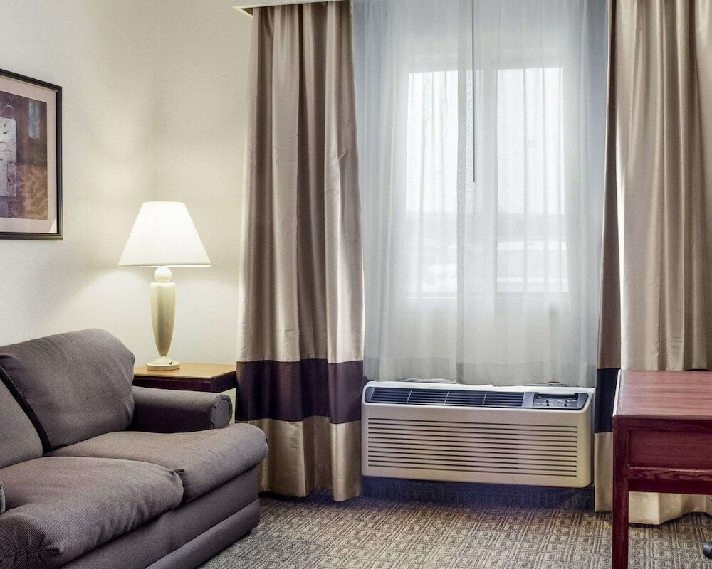 Фото Comfort Inn Bismarck