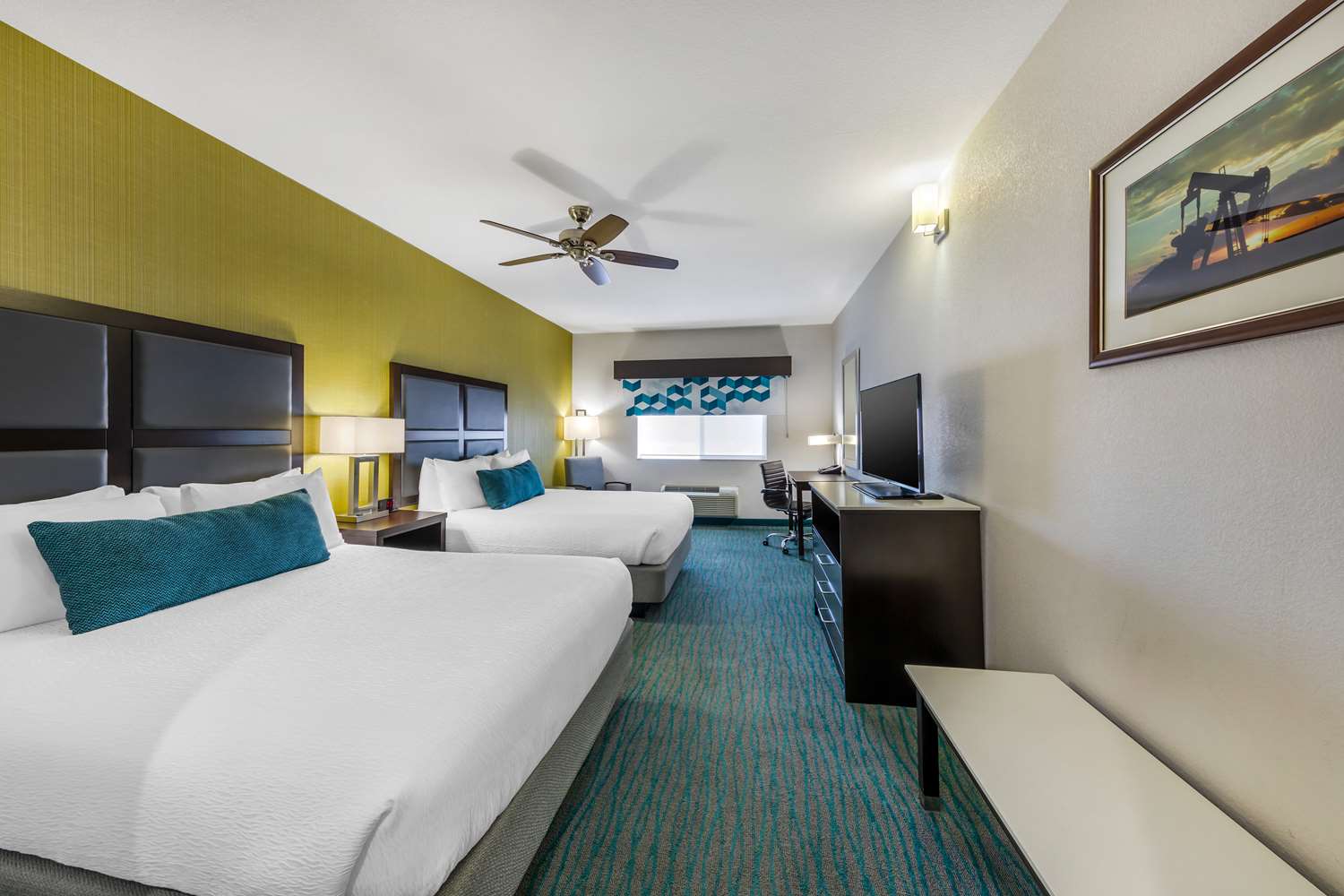 Фото Best Western Plus Taft Inn