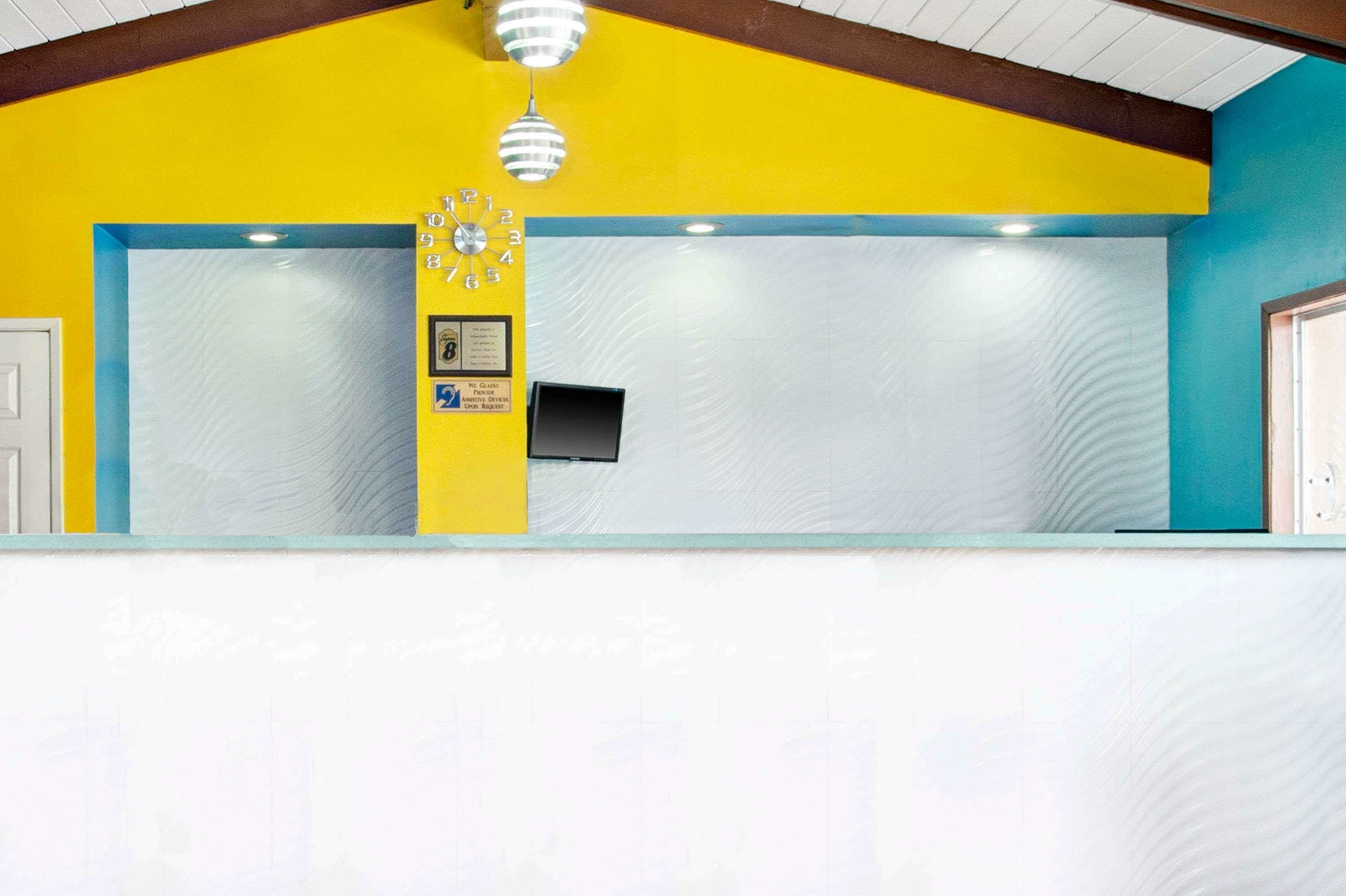 Фото Skyways Hotel