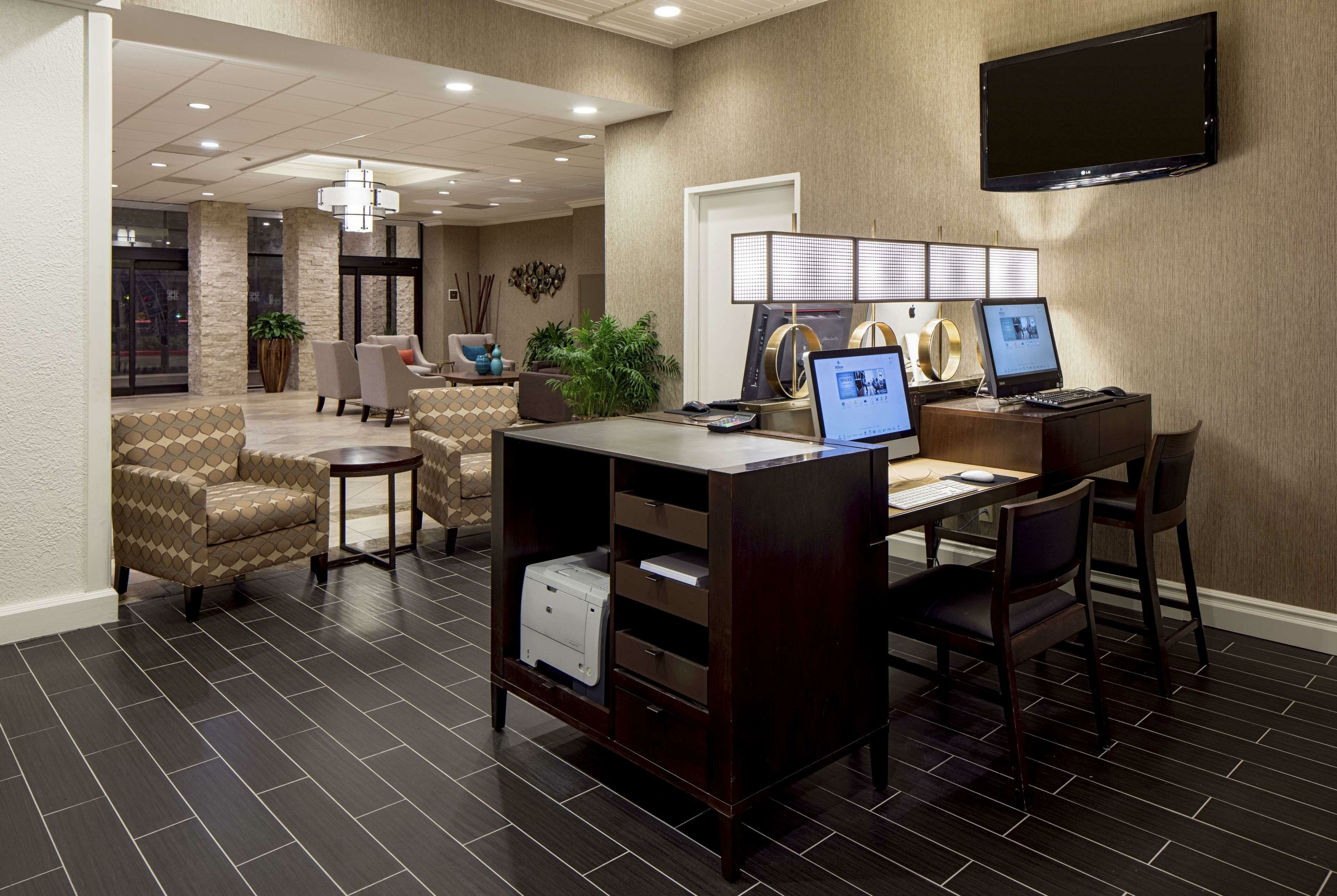 Фото Hilton Houston Galleria Area