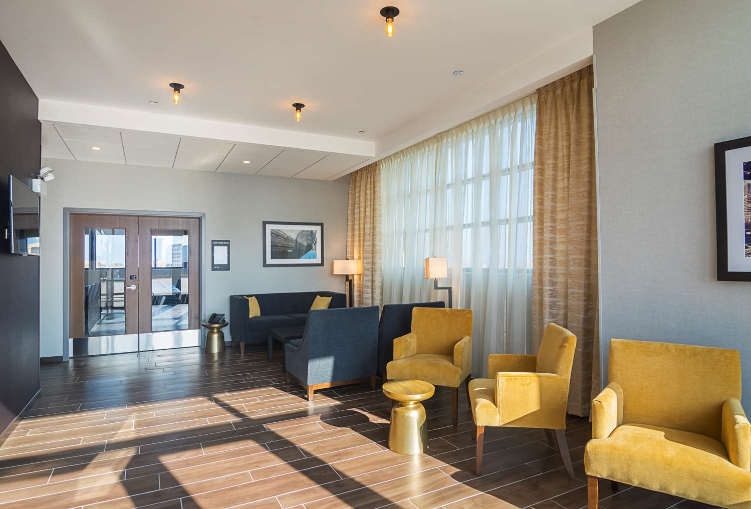 Фото Hampton Inn Chicago North-Loyola Station