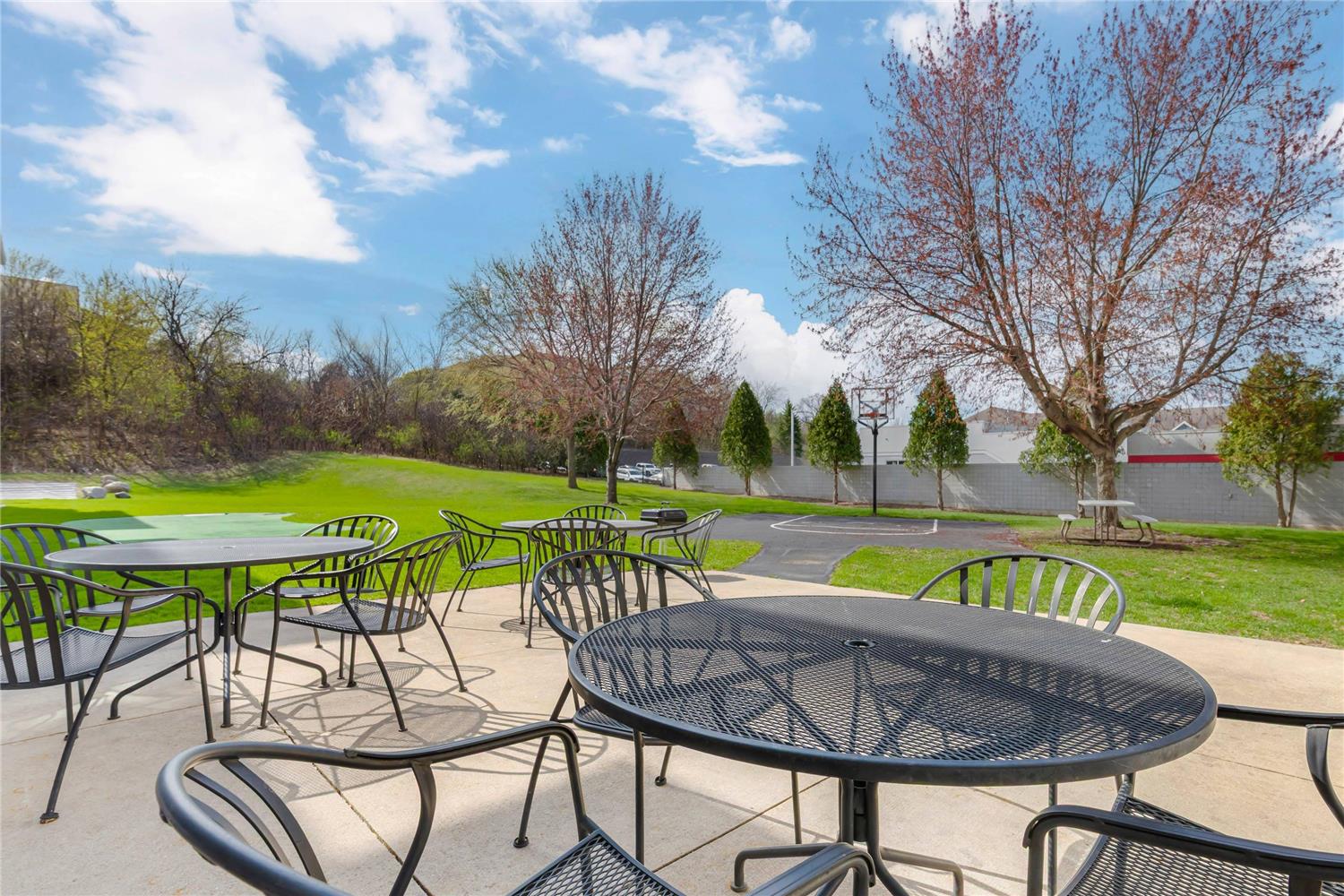 Фото MainStay Suites Madison Airport