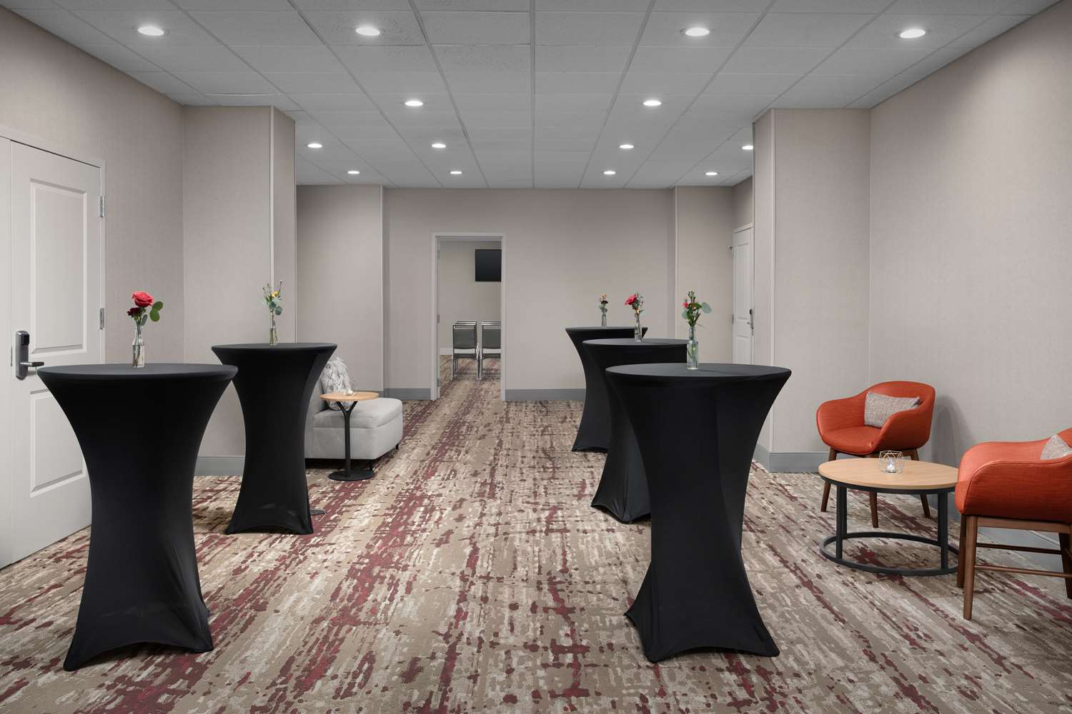 Фото Hilton Garden Inn Philadelphia/Ft. Washington