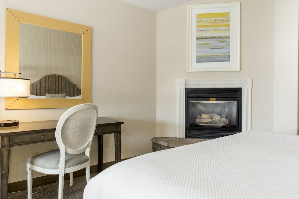 Фото Cottage Inn by The Sea