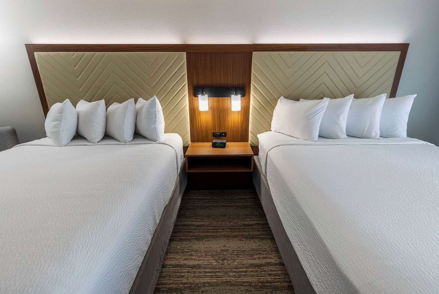 Фото Wingate by Wyndham Lafayette Airport