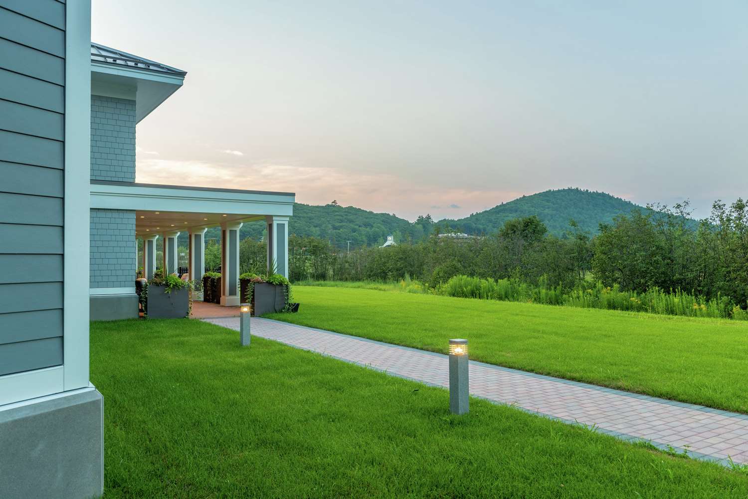 Фото Hilton Garden Inn Hanover Lebanon