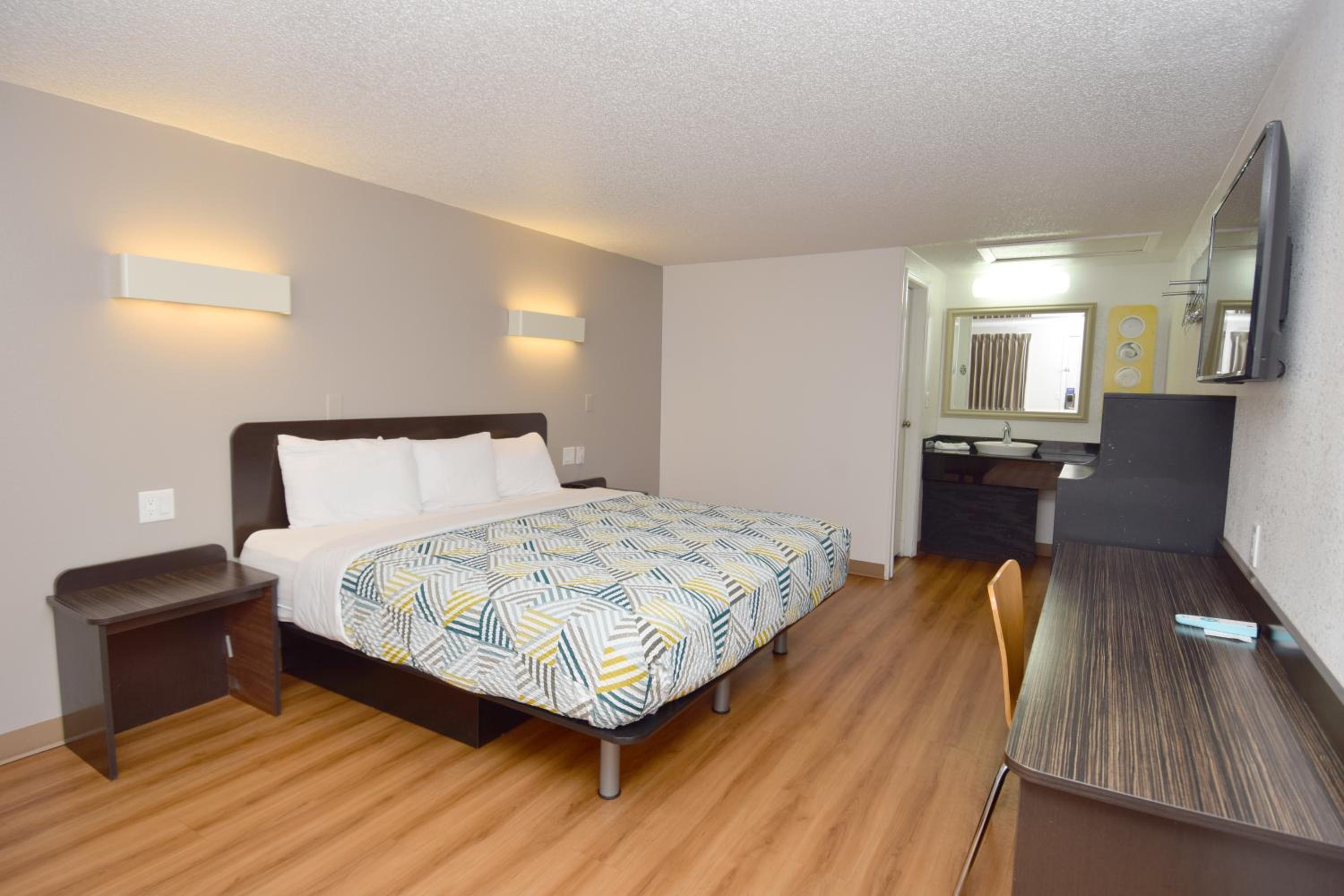 Фото Motel 6 Hamburg, Ny