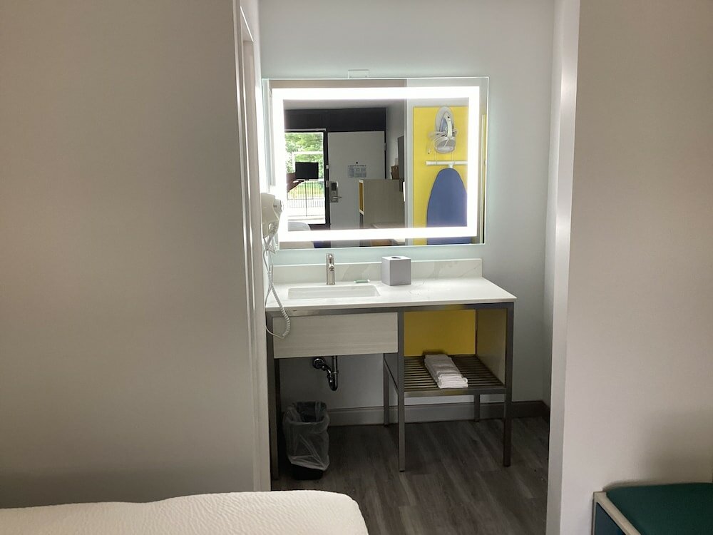 Фото Knights Inn Baltimore