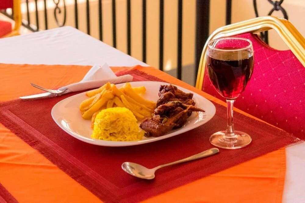 Фото Kahondo Buffalo Hotel