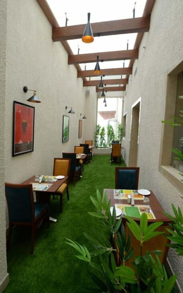 Фото Lemon Tree Hotel Coimbatore