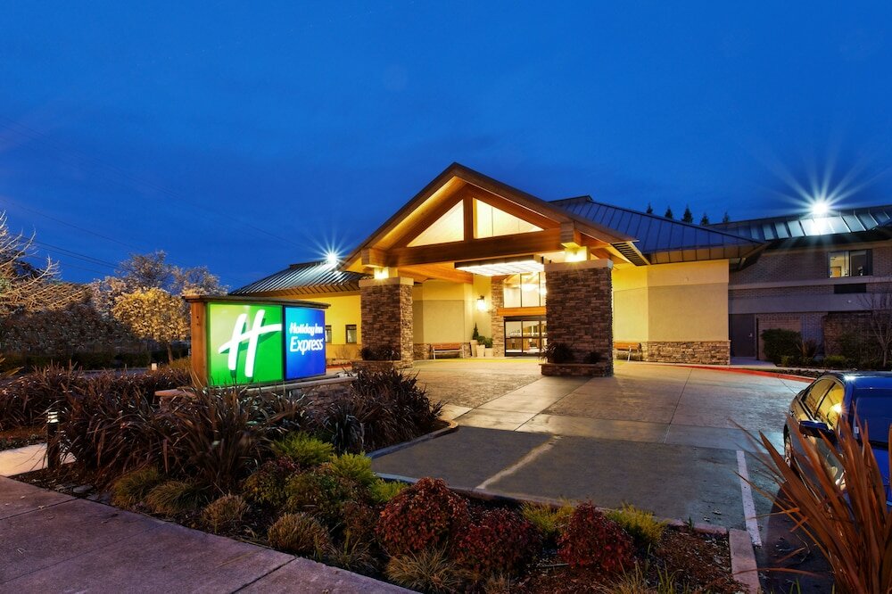 Фото Holiday Inn Express Walnut Creek, an Ihg Hotel