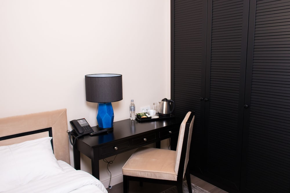 Фото Madison Ave Hotel Bishkek