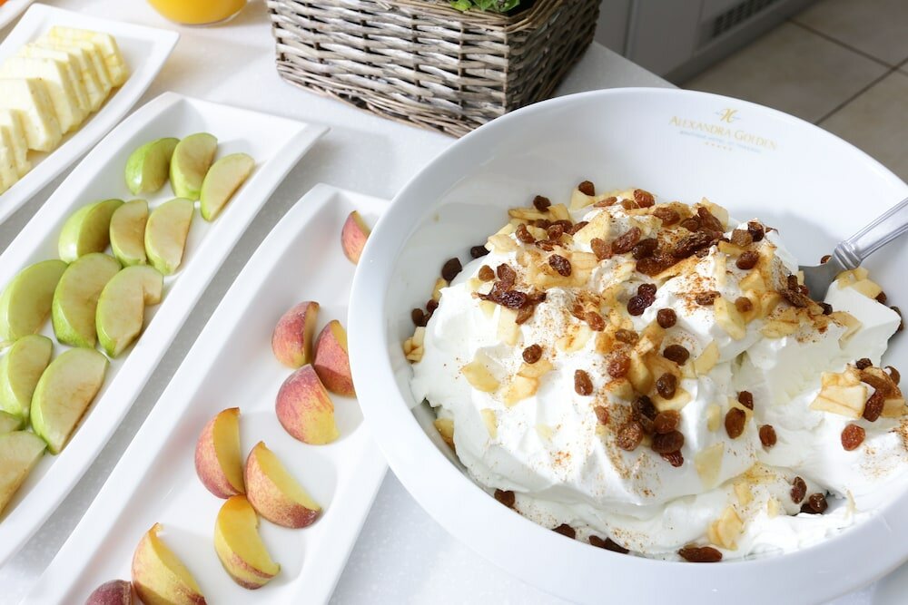 Фото Alexandra Elegance Bridging Generations