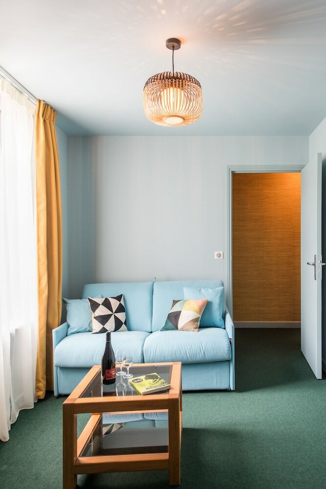 Фото Le Central Boutique Hotel