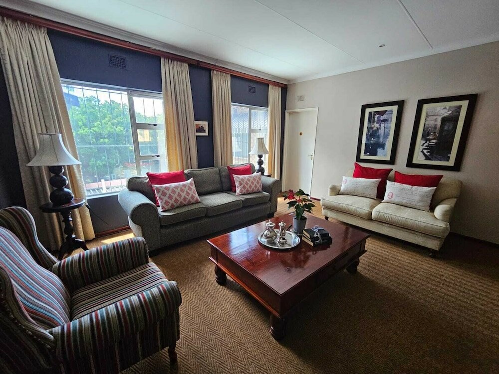 Фото Hillton Manor Guest House