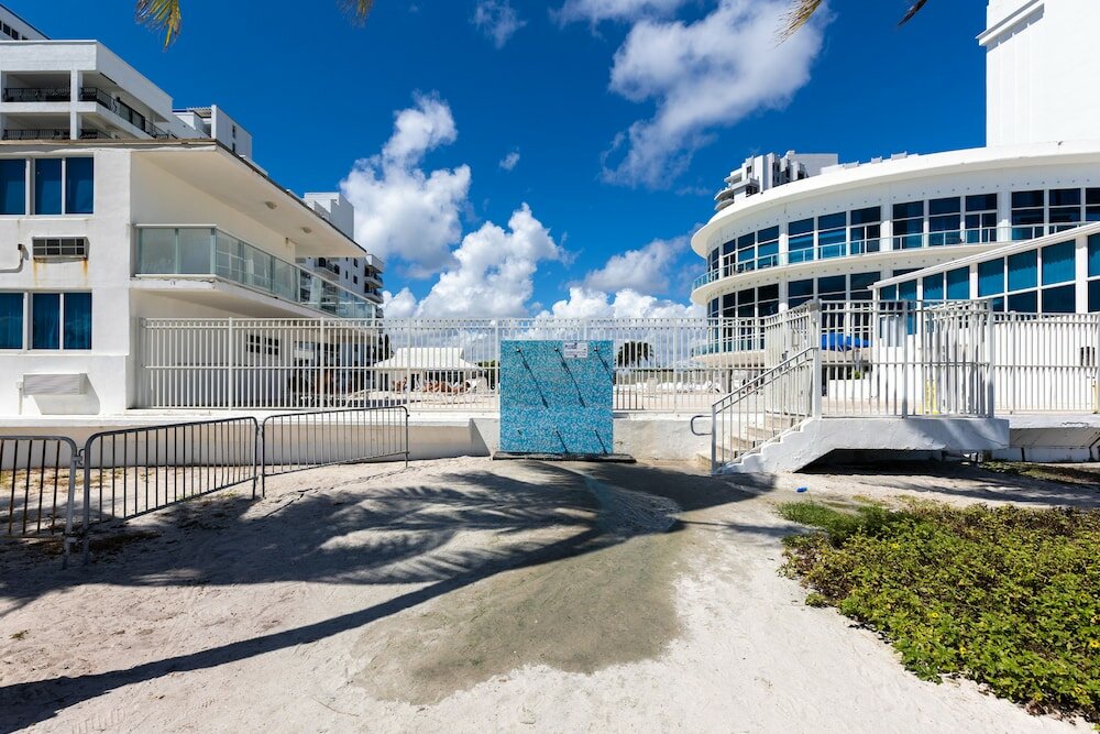 Фото Castle Beach Club Apartments