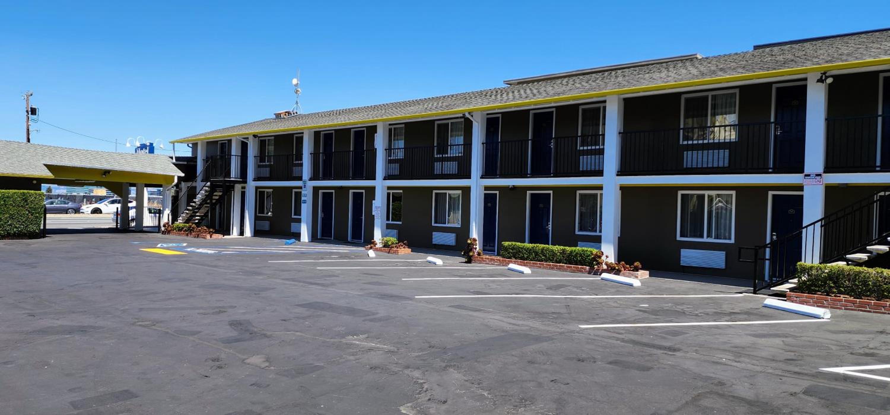 Фото Hotel Belmont