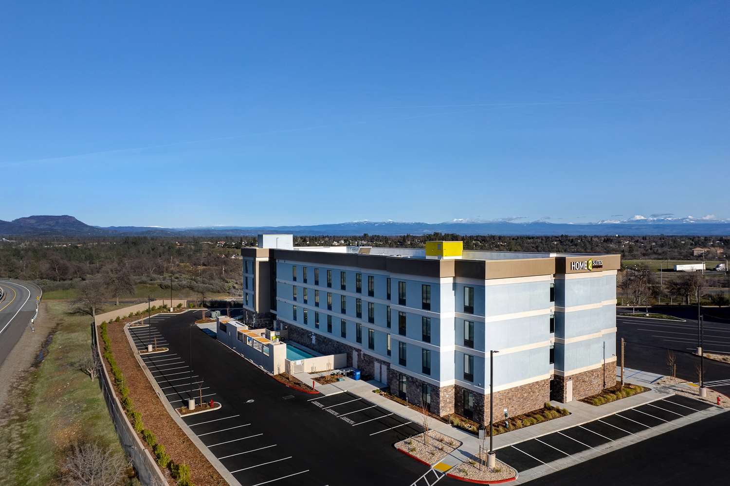 Фото Home2 Suites by Hilton Redding