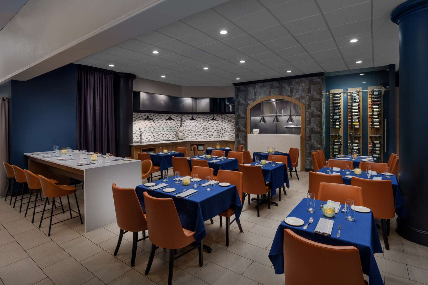 Фото DoubleTree by Hilton Charlotte City Center