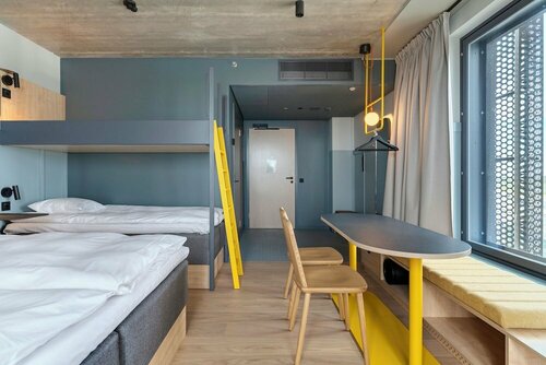 Гостиница Comfort Hotel Helsinki Airport в Вантаа