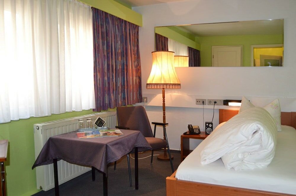 Фото Hotel Goldene Sonne