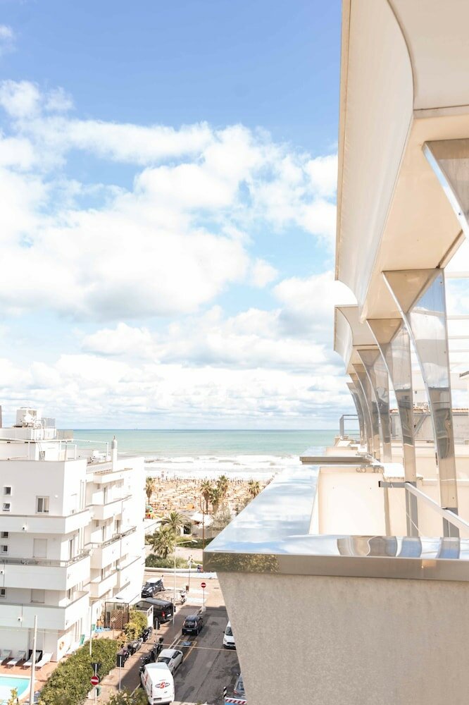 Фото Saint Louis